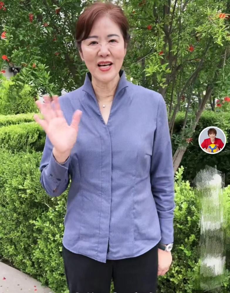 凭借经典日剧《东京爱情故事》而被中国观众熟知的铃木保奈美、在电影《妖猫传》中贡献精彩表演的染谷将太，此次与妻夫木聪、长泽雅美、浅野忠信一齐出现在电影《唐人街探案3》的时尚大片中，令人惊喜